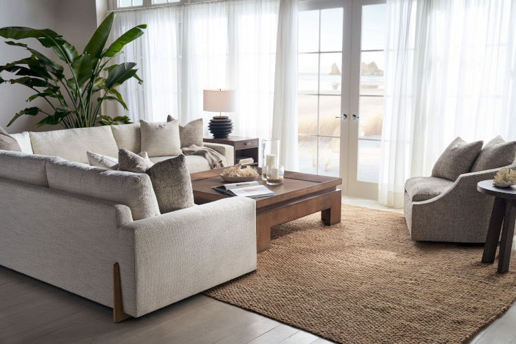 B2B Sourcing Guide: Selecting a High-End Curio Cabinets Supplie